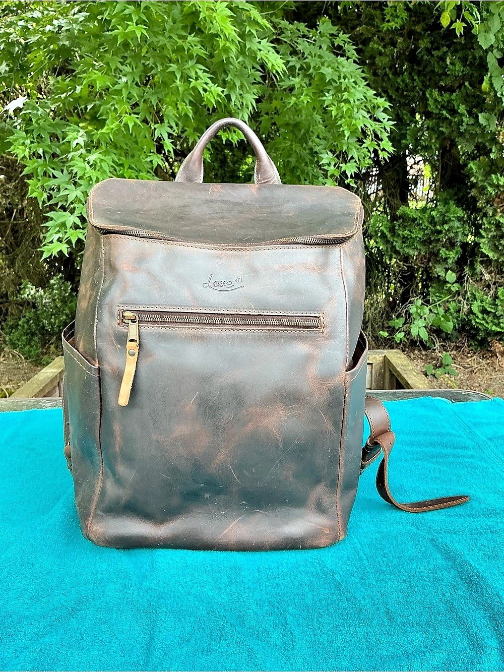 Love 41 Universal Leather Backpack Brown